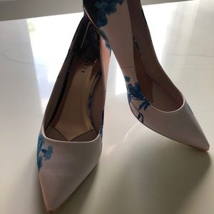 BNWT Ted Baker Heels Size 40 Pink Fantasia